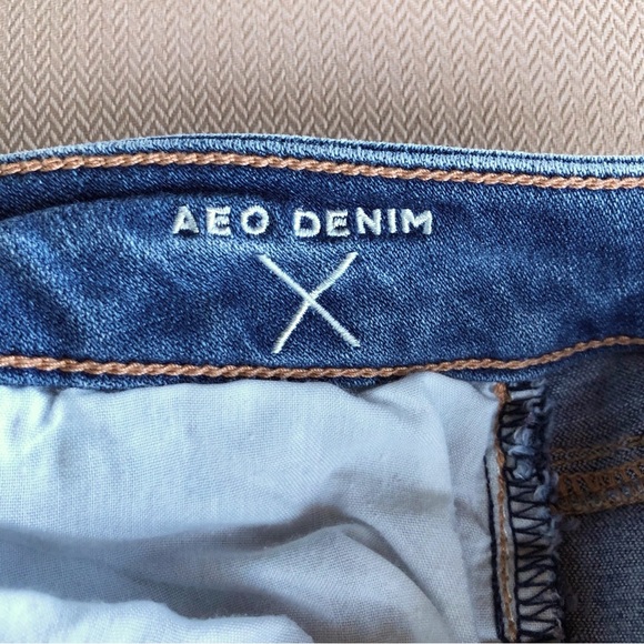 American Eagle Outfitters Ripped & Patched Denim Super Stretch Jegging 4 Short - Picture 13 of 16